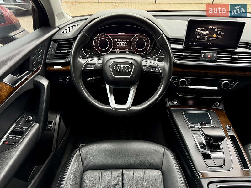 Внедорожник / Кроссовер Audi Q5 2018 в Ровно