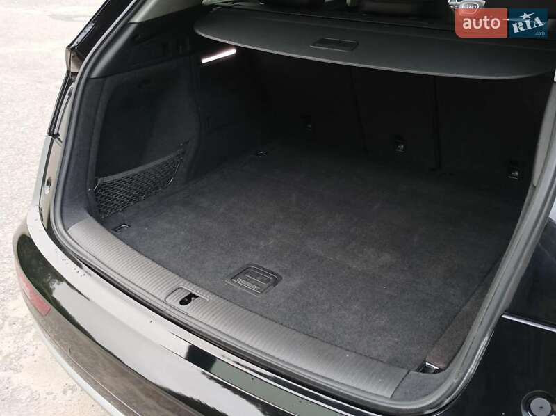 Внедорожник / Кроссовер Audi Q5 2018 в Киеве