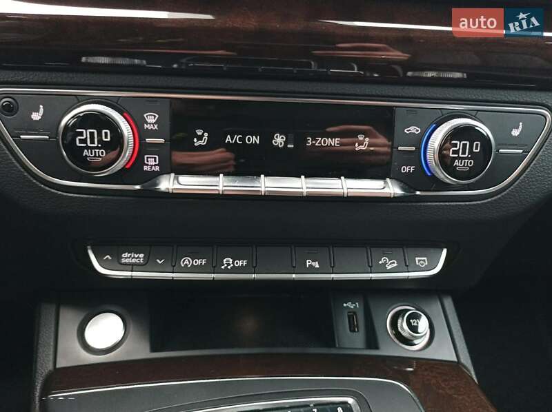 Внедорожник / Кроссовер Audi Q5 2018 в Киеве