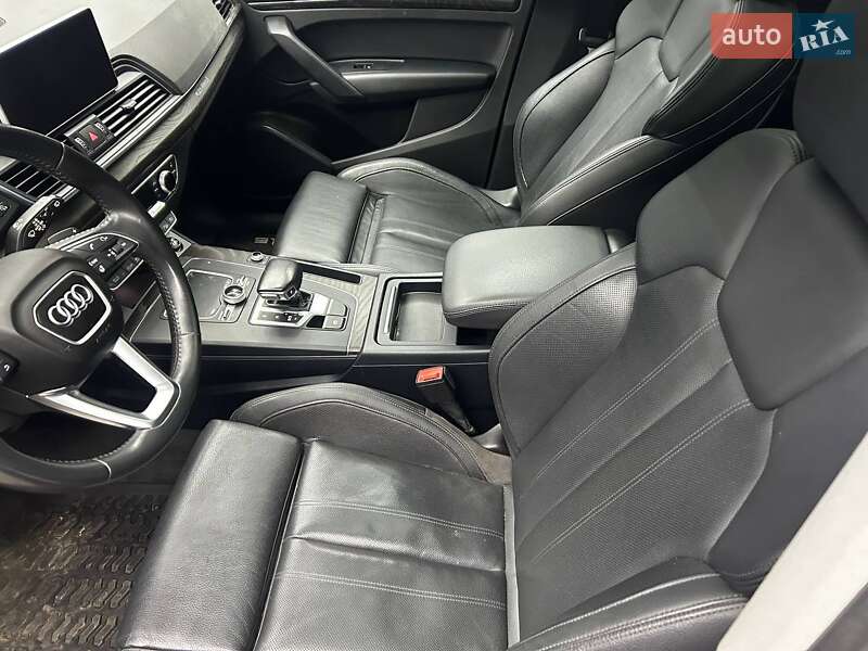 Позашляховик / Кросовер Audi Q5 2018 в Чернівцях