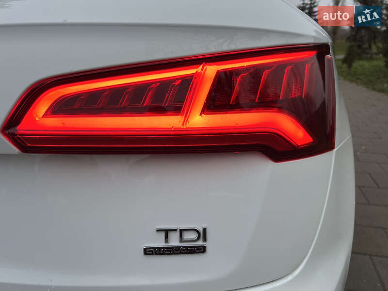 Позашляховик / Кросовер Audi Q5 2017 в Вінниці