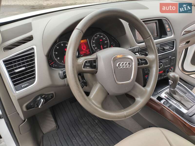 Позашляховик / Кросовер Audi Q5 2011 в Кривому Розі
