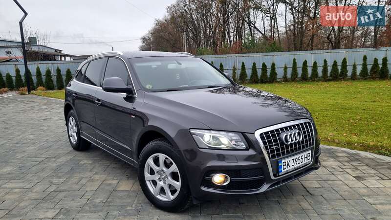 Внедорожник / Кроссовер Audi Q5 2012 в Луцке