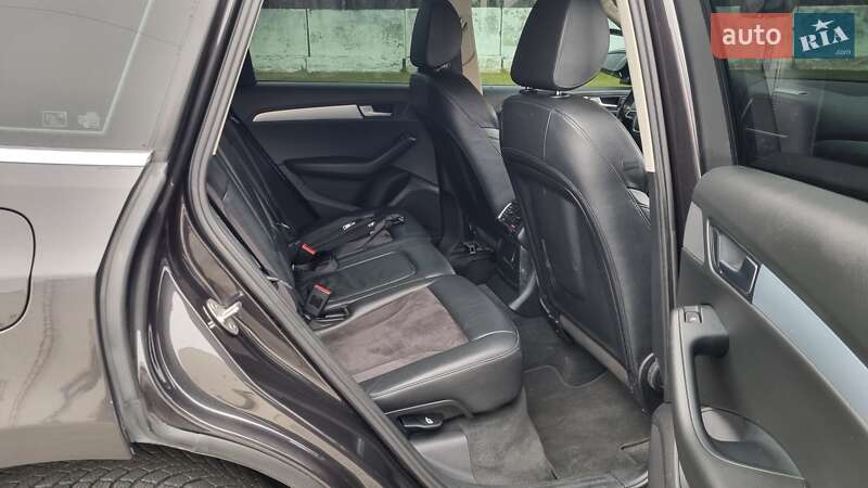 Внедорожник / Кроссовер Audi Q5 2012 в Луцке