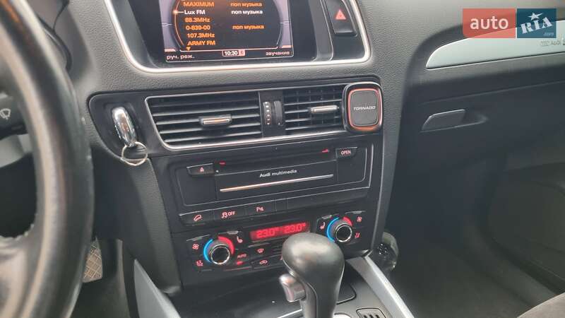 Внедорожник / Кроссовер Audi Q5 2012 в Луцке