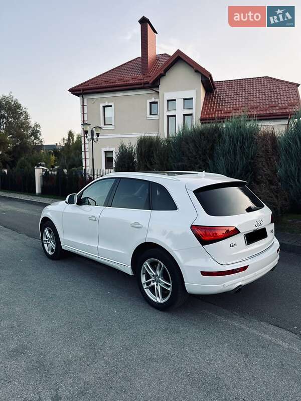 Внедорожник / Кроссовер Audi Q5 2014 в Шептицькому