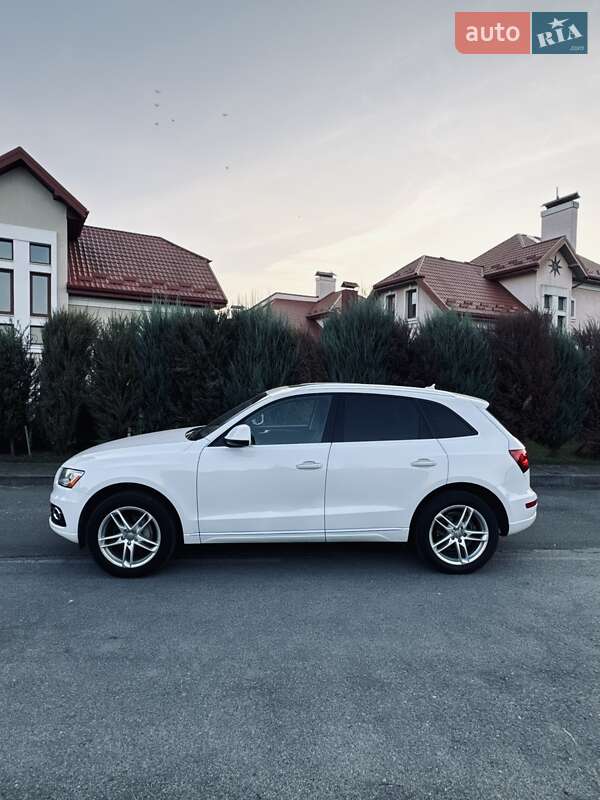 Внедорожник / Кроссовер Audi Q5 2014 в Шептицькому