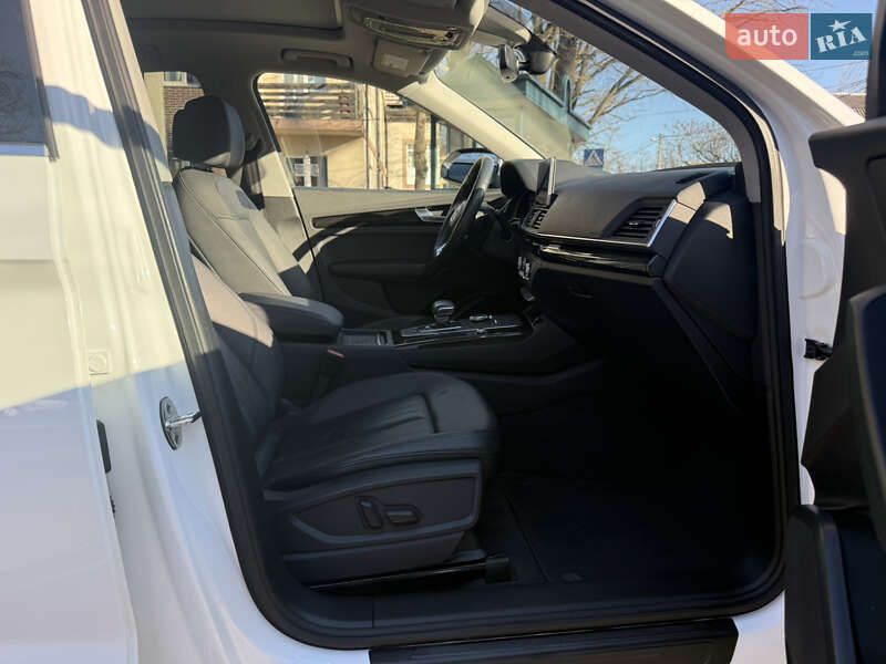 Внедорожник / Кроссовер Audi Q5 2020 в Киеве