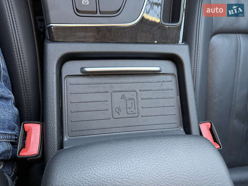 Внедорожник / Кроссовер Audi Q5 2020 в Киеве