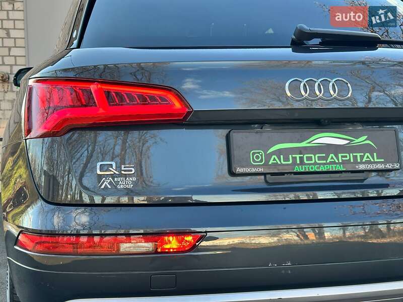 Внедорожник / Кроссовер Audi Q5 2020 в Киеве