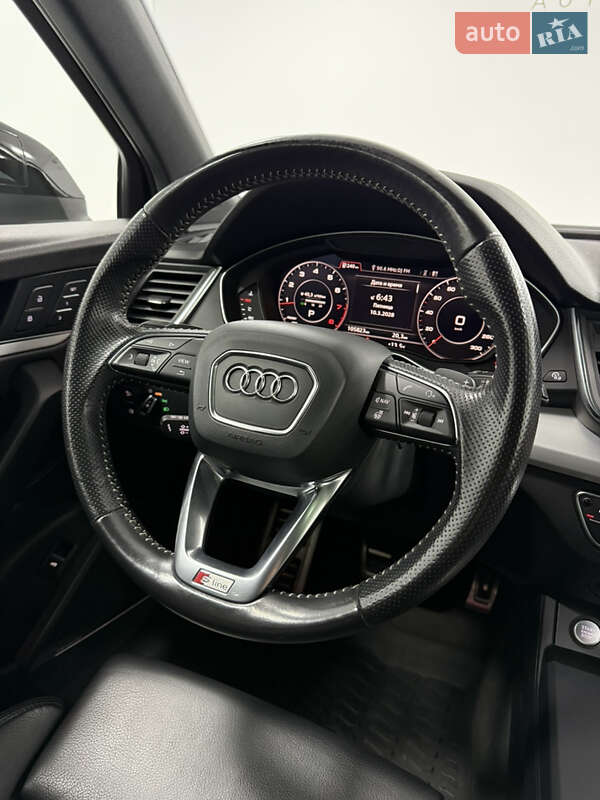 Позашляховик / Кросовер Audi Q5 2017 в Одесі