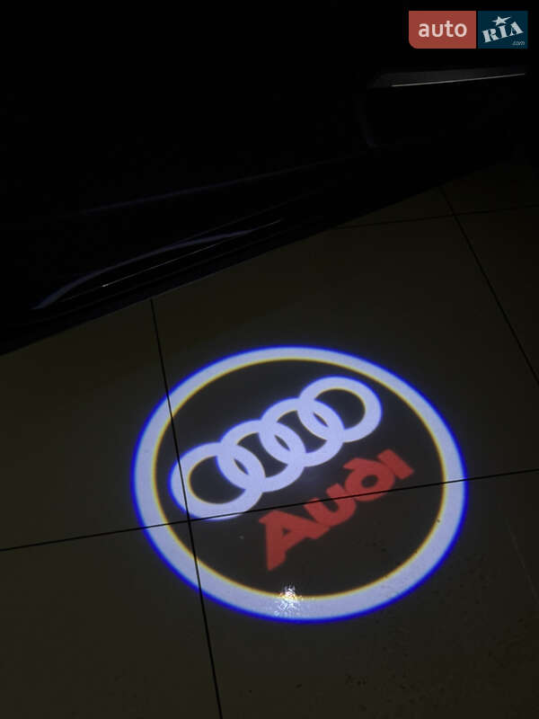 Позашляховик / Кросовер Audi Q5 2017 в Одесі