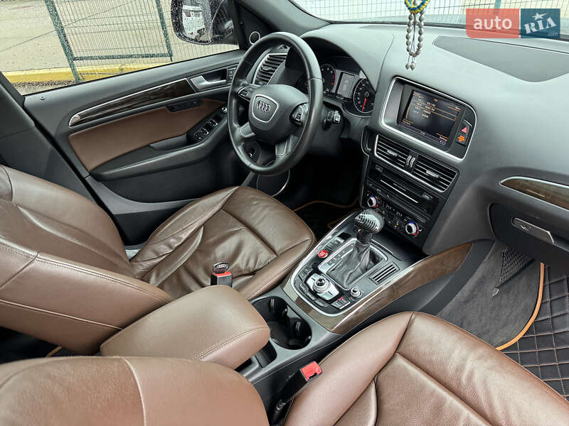 Внедорожник / Кроссовер Audi Q5 2014 в Киеве