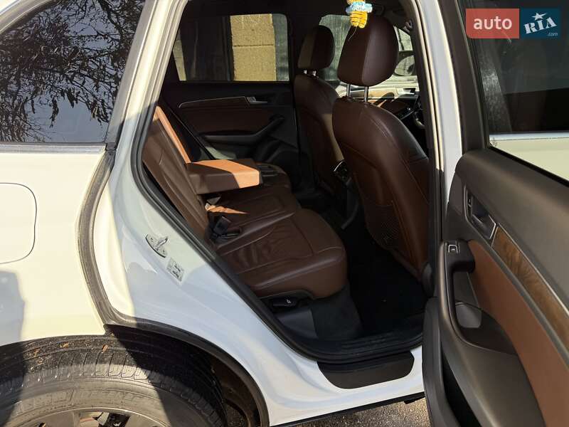 Внедорожник / Кроссовер Audi Q5 2013 в Одессе