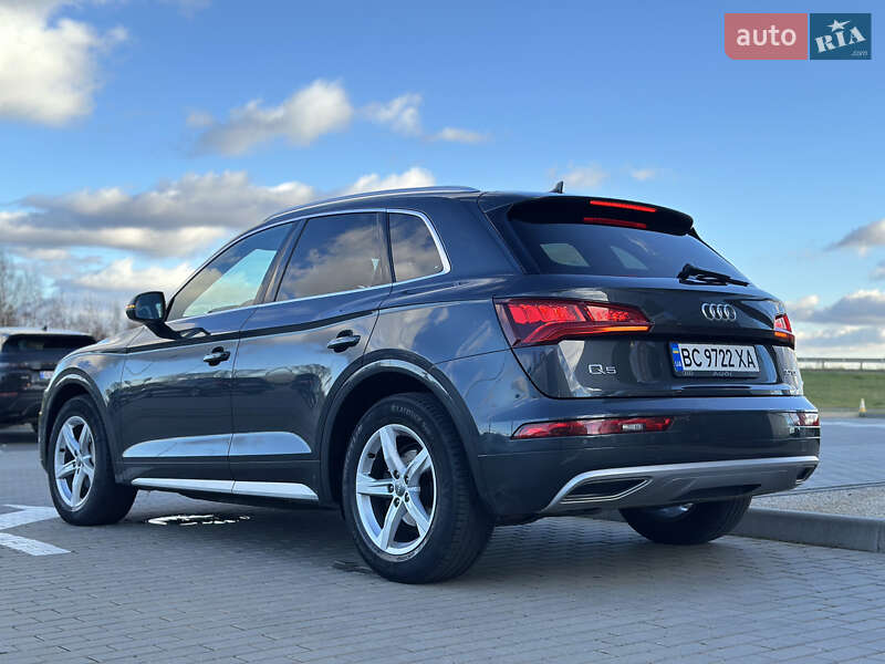 Внедорожник / Кроссовер Audi Q5 2020 в Львове