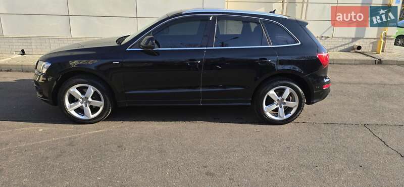 Внедорожник / Кроссовер Audi Q5 2011 в Одессе