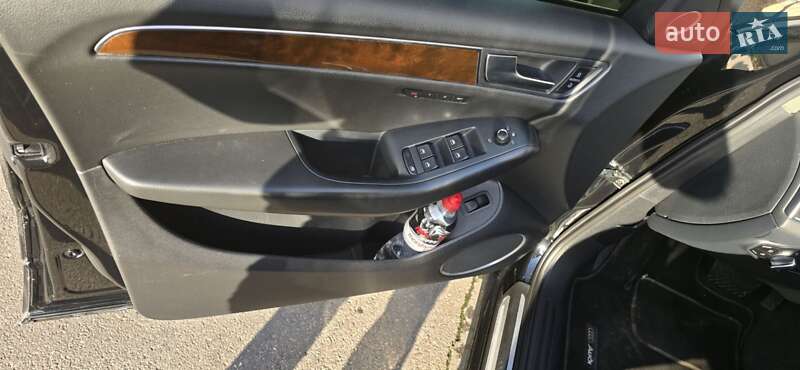 Внедорожник / Кроссовер Audi Q5 2011 в Одессе