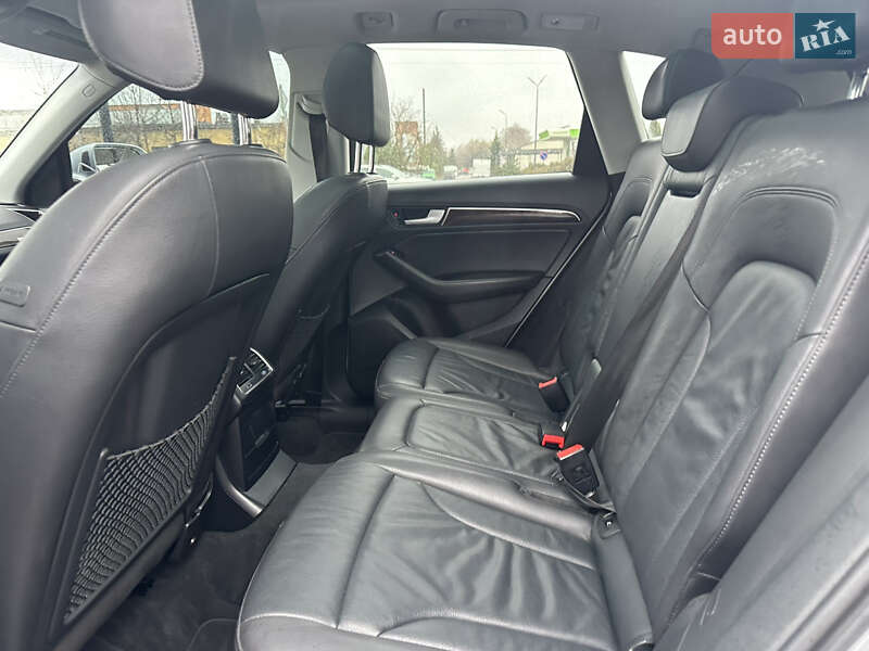 Внедорожник / Кроссовер Audi Q5 2015 в Дубно