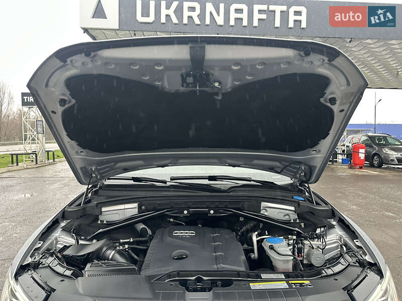 Внедорожник / Кроссовер Audi Q5 2015 в Дубно