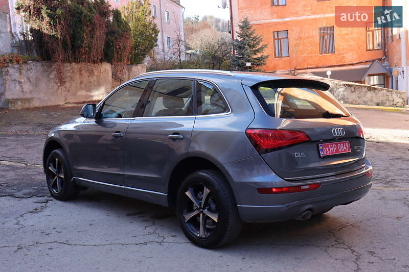 Позашляховик / Кросовер Audi Q5 2013 в Тернополі
