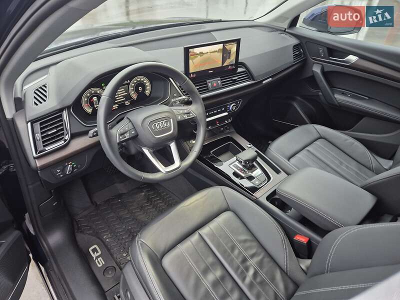 Внедорожник / Кроссовер Audi Q5 2023 в Барышевке