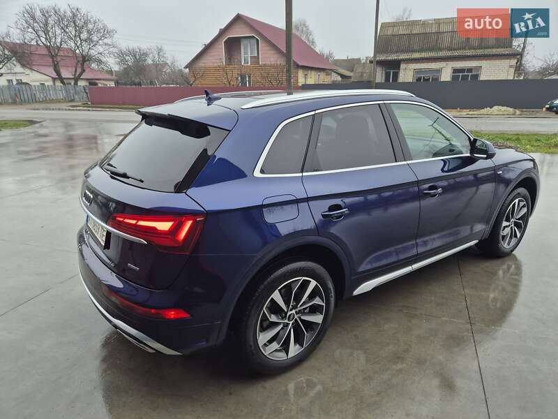 Внедорожник / Кроссовер Audi Q5 2023 в Барышевке