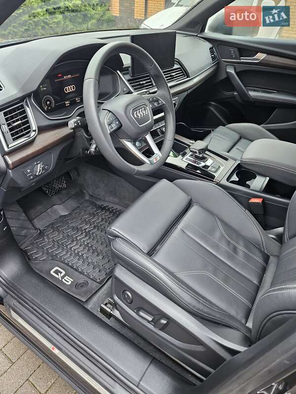 Внедорожник / Кроссовер Audi Q5 2024 в Виннице