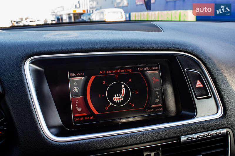 Внедорожник / Кроссовер Audi Q5 2009 в Нововолынске