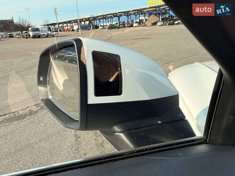 Позашляховик / Кросовер Audi Q5 2017 в Львові