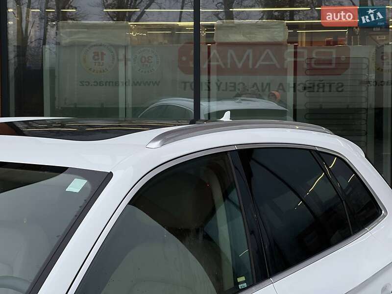 Внедорожник / Кроссовер Audi Q5 2017 в Киеве