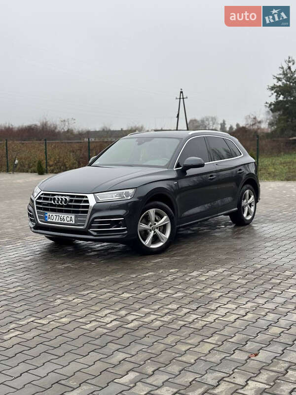 Позашляховик / Кросовер Audi Q5 2017 в Виноградові фото 2 Позашляховик / Кросовер Audi Q5 2017 в Виноградові