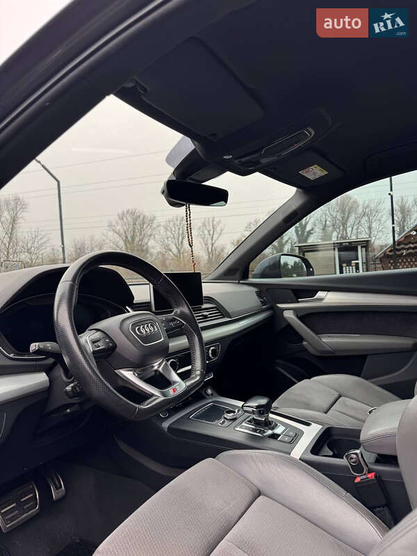 Позашляховик / Кросовер Audi Q5 2017 в Виноградові фото 9 Позашляховик / Кросовер Audi Q5 2017 в Виноградові