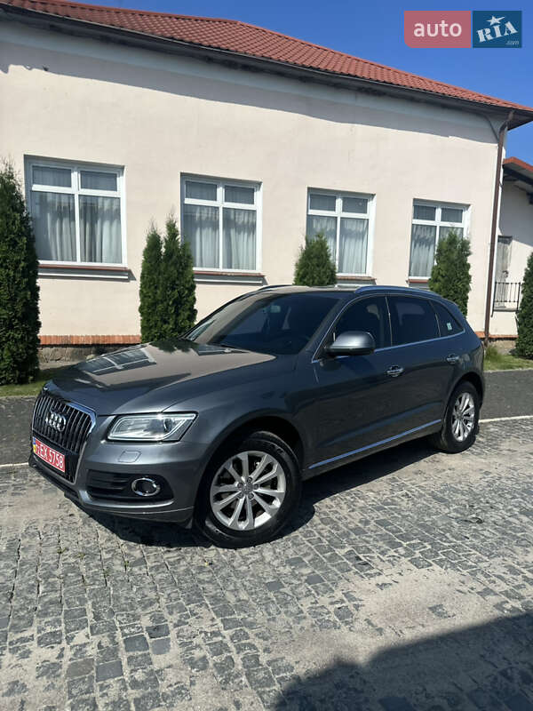 Позашляховик / Кросовер Audi Q5 2012 в Золочеві
