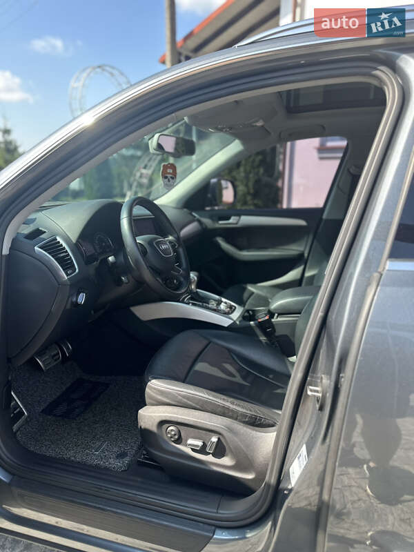 Позашляховик / Кросовер Audi Q5 2012 в Золочеві