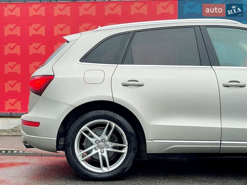 Позашляховик / Кросовер Audi Q5 2017 в Києві