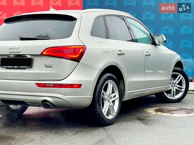 Позашляховик / Кросовер Audi Q5 2017 в Києві