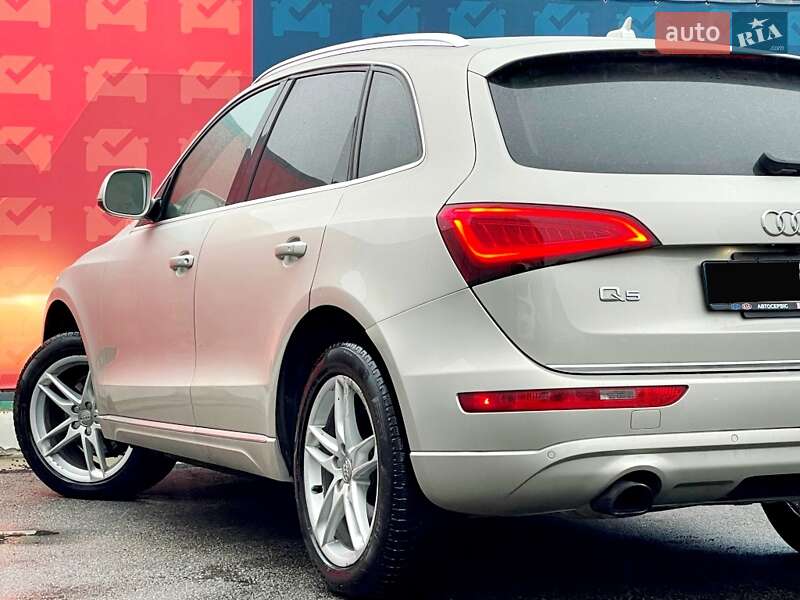 Позашляховик / Кросовер Audi Q5 2017 в Києві