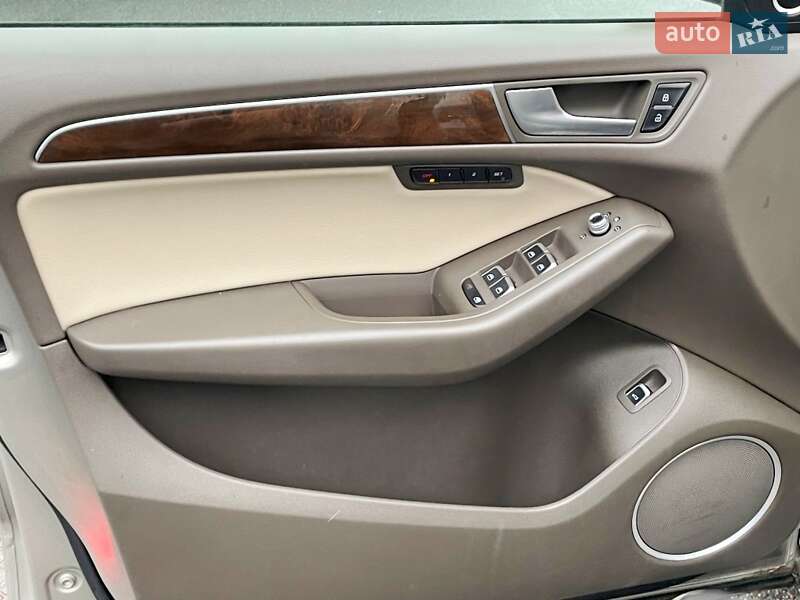 Позашляховик / Кросовер Audi Q5 2017 в Києві