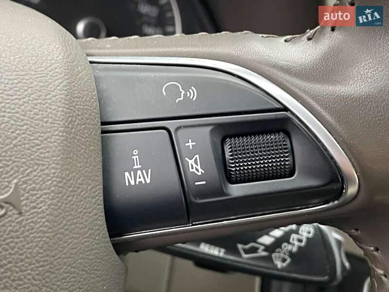 Позашляховик / Кросовер Audi Q5 2017 в Києві