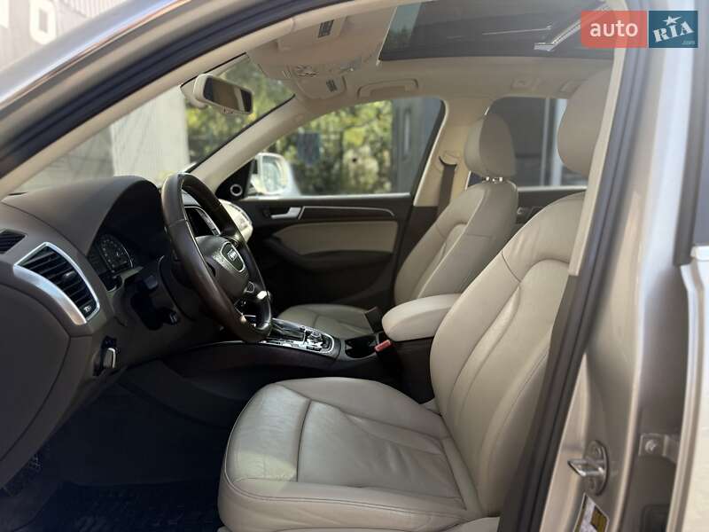 Внедорожник / Кроссовер Audi Q5 2015 в Львове