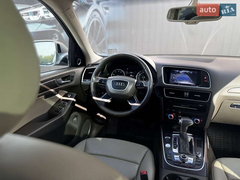 Внедорожник / Кроссовер Audi Q5 2015 в Львове
