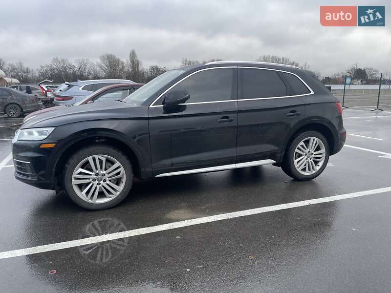 Позашляховик / Кросовер Audi Q5 2017 в Києві