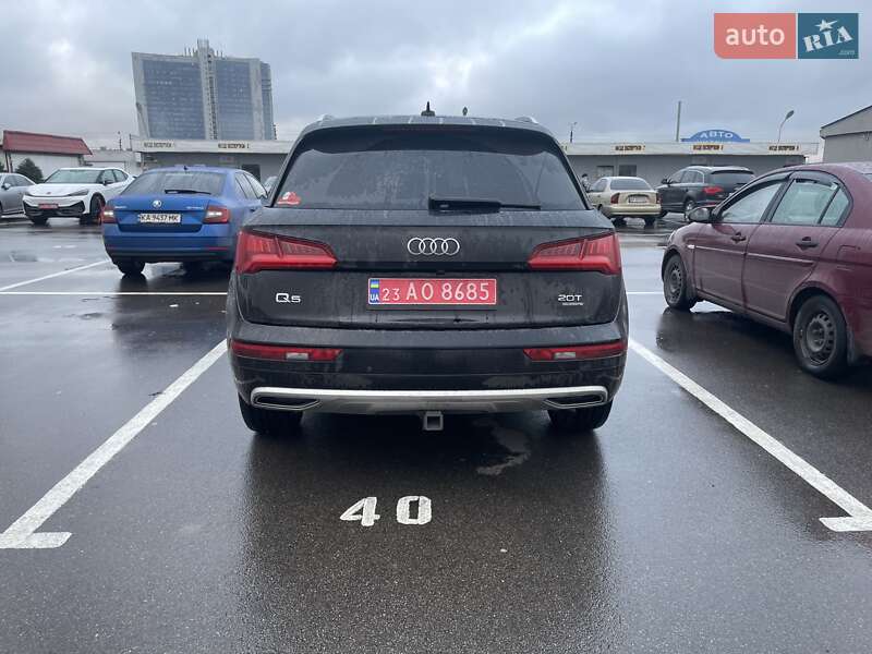 Позашляховик / Кросовер Audi Q5 2017 в Києві