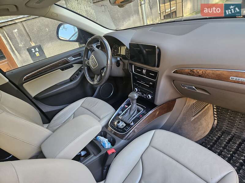Внедорожник / Кроссовер Audi Q5 2014 в Львове