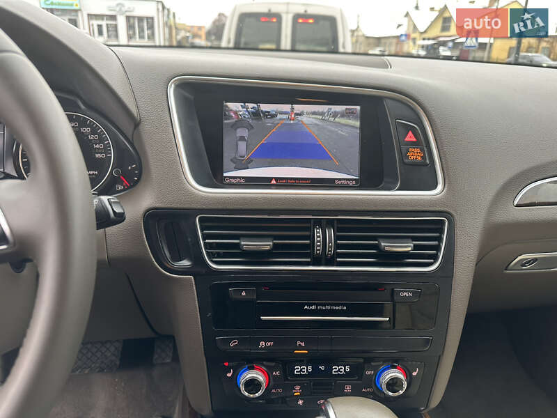 Внедорожник / Кроссовер Audi Q5 2015 в Дубно