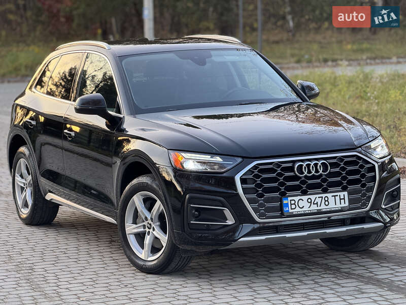 Внедорожник / Кроссовер Audi Q5 2020 в Новояворовске