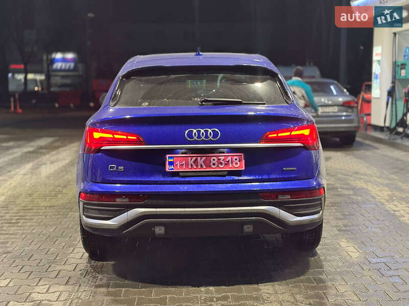 Позашляховик / Кросовер Audi Q5 2021 в Києві