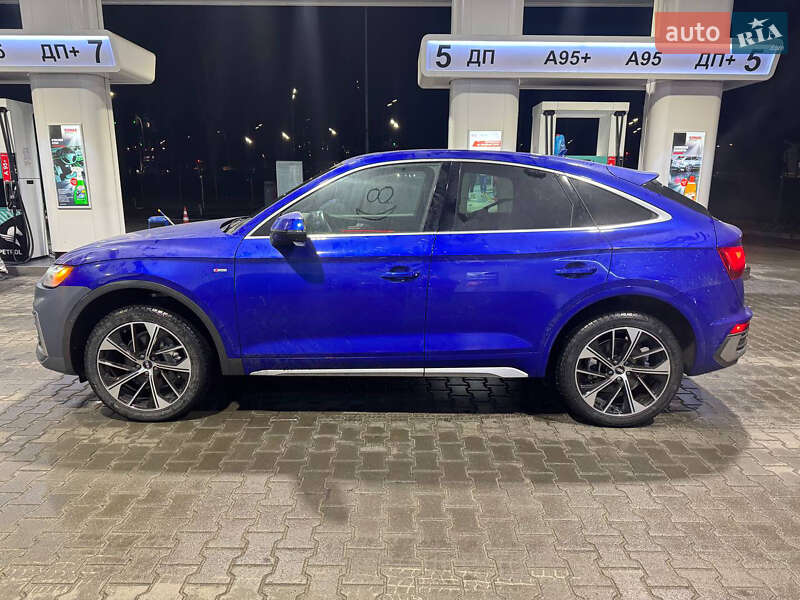 Позашляховик / Кросовер Audi Q5 2021 в Києві