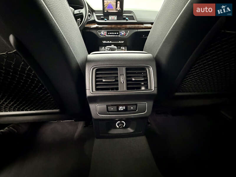 Позашляховик / Кросовер Audi Q5 2018 в Вінниці