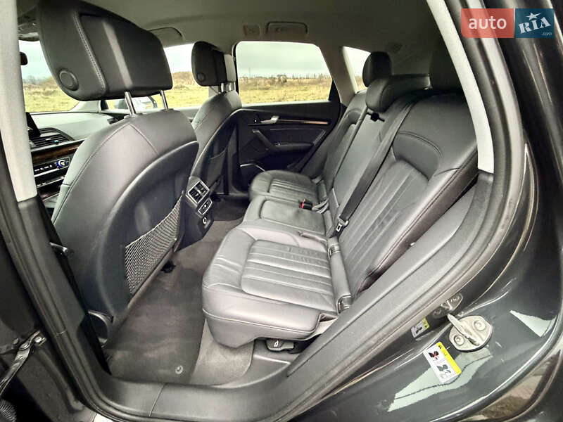 Позашляховик / Кросовер Audi Q5 2018 в Вінниці